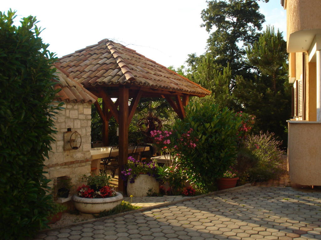 Apartments Krizine Umag Luaran gambar